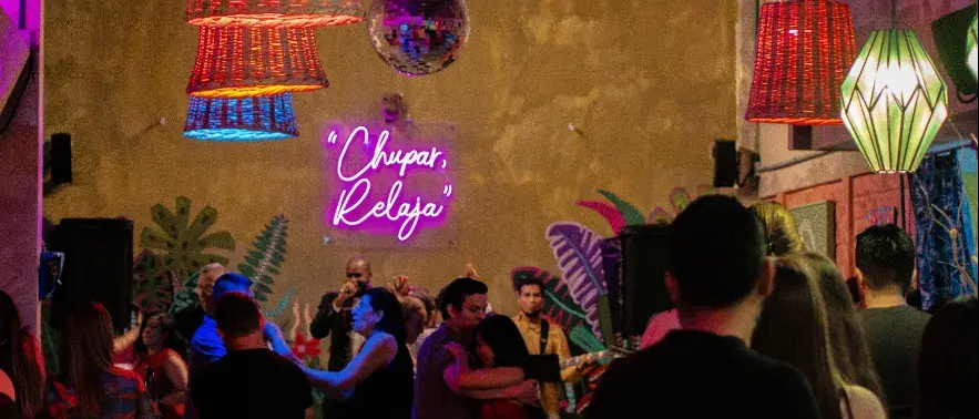 Banner de Cubil Latino